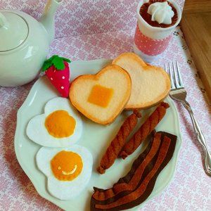 I HEART BREAKFAST  FELT PLAY SET PRETEND